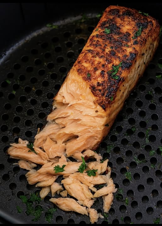 Best Damn Crispy and Flaky Air Fryer Salmon