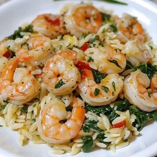 LEMON GARLIC SHRIMP WITH SPINACH ORZO